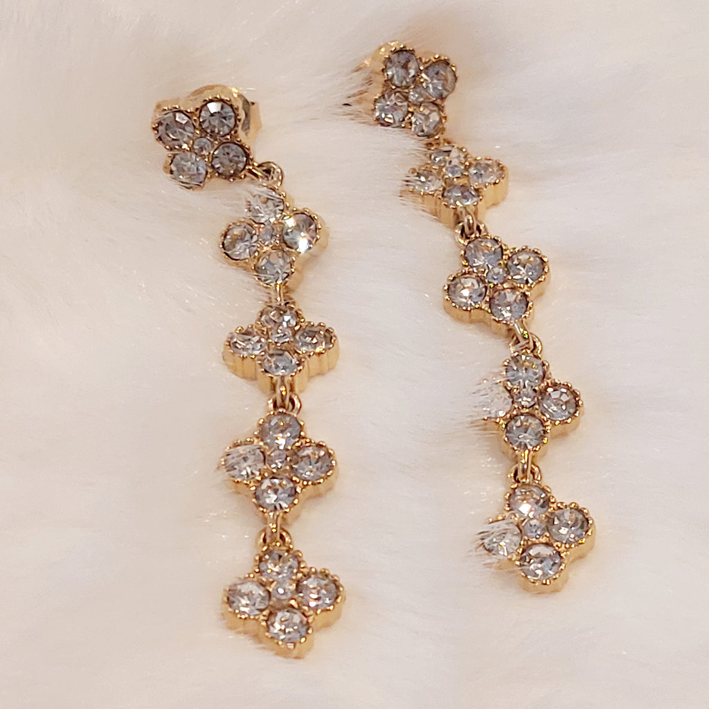 Orecchini Lunghi con Fiori in Strass – Pendenti Dorati Eleganti
