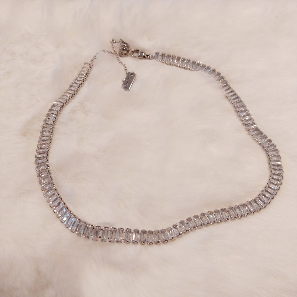 Collana Choker con Zirconi Baguette – Regolabile Girocollo o Choker