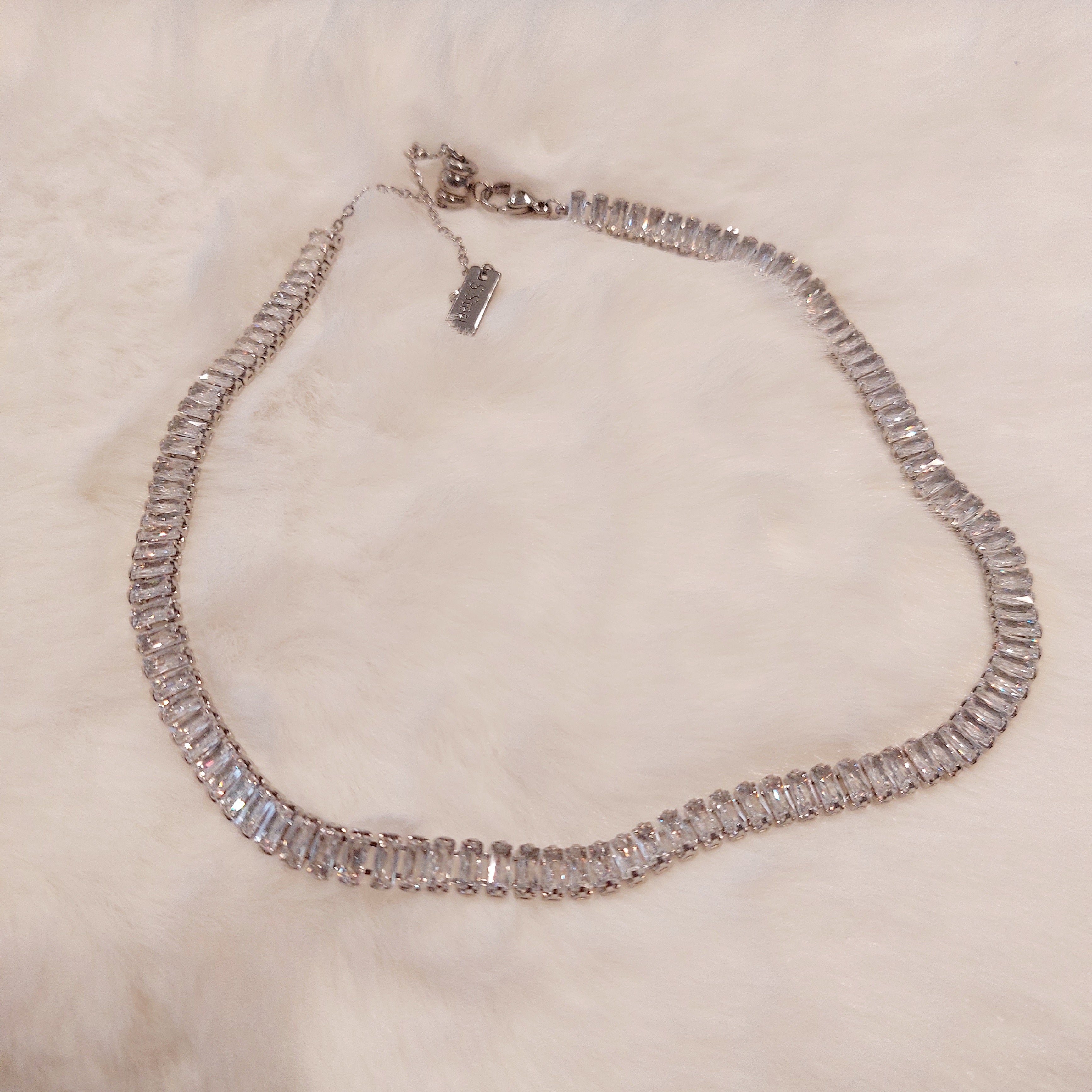 Collana Choker con Zirconi Baguette – Regolabile Girocollo o Choker