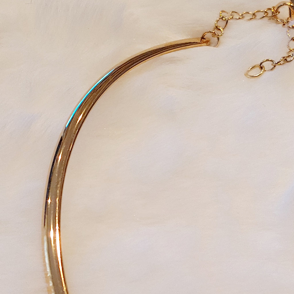 Collana Girocollo Rigida in Acciaio Inossidabile – Elegante e Strutturata