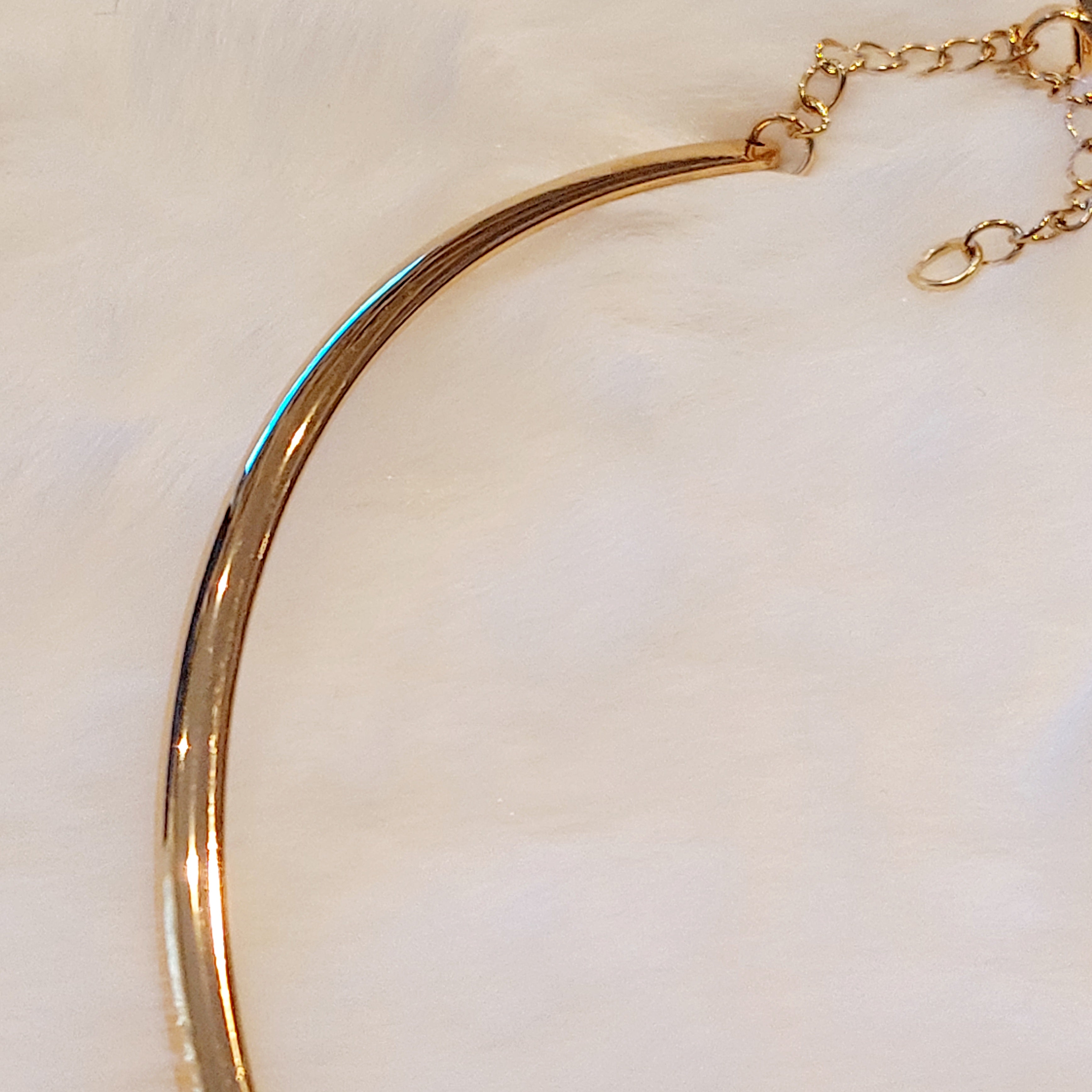 Collana Girocollo Rigida in Acciaio Inossidabile – Elegante e Strutturata