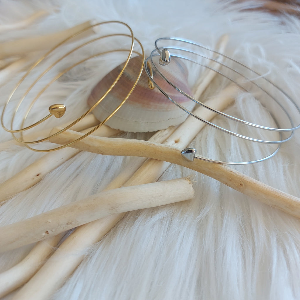 Bracciale Multifilo Cuoricini in Acciaio Inossidabile – Gold e Silver