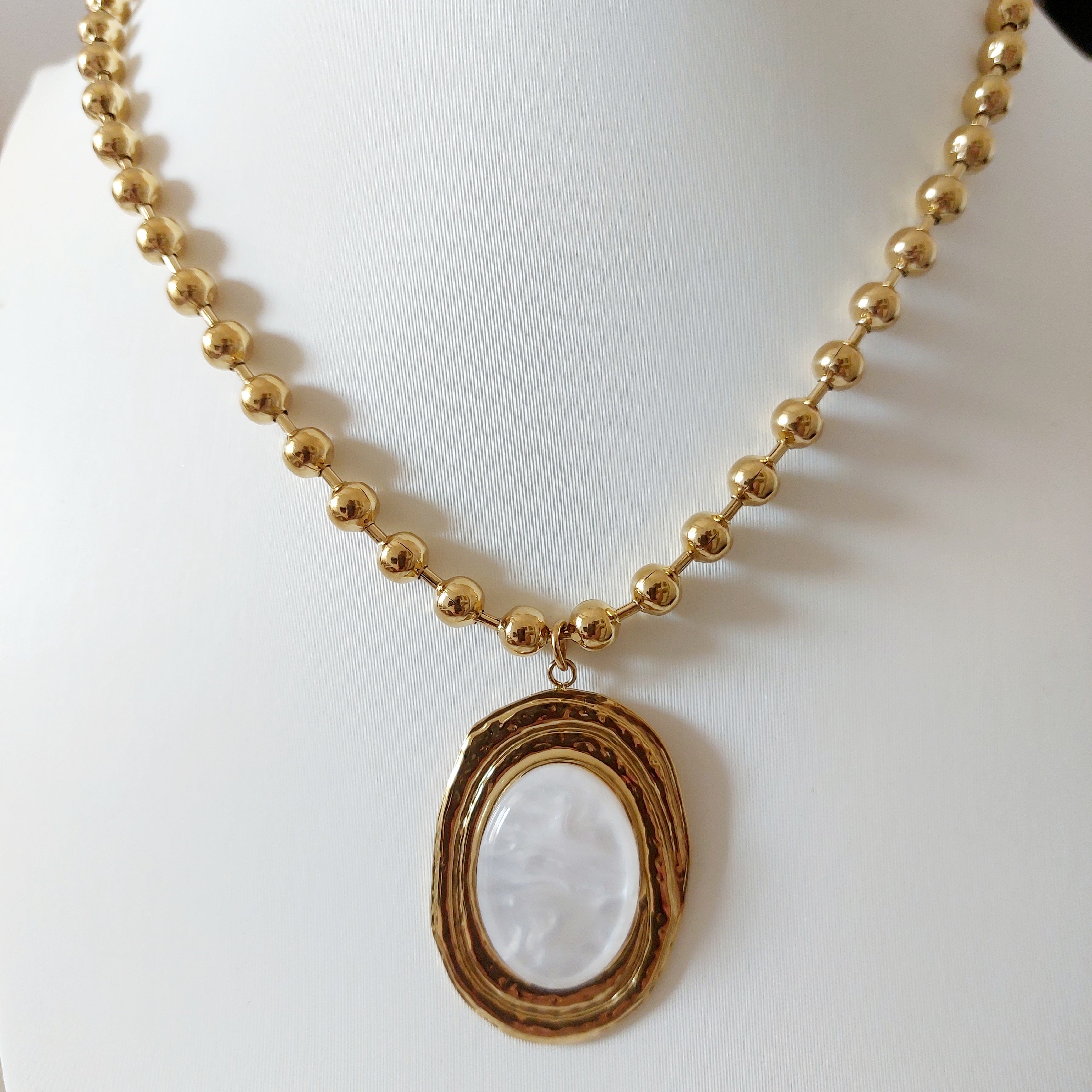 Collana Ovale Nacre Gold