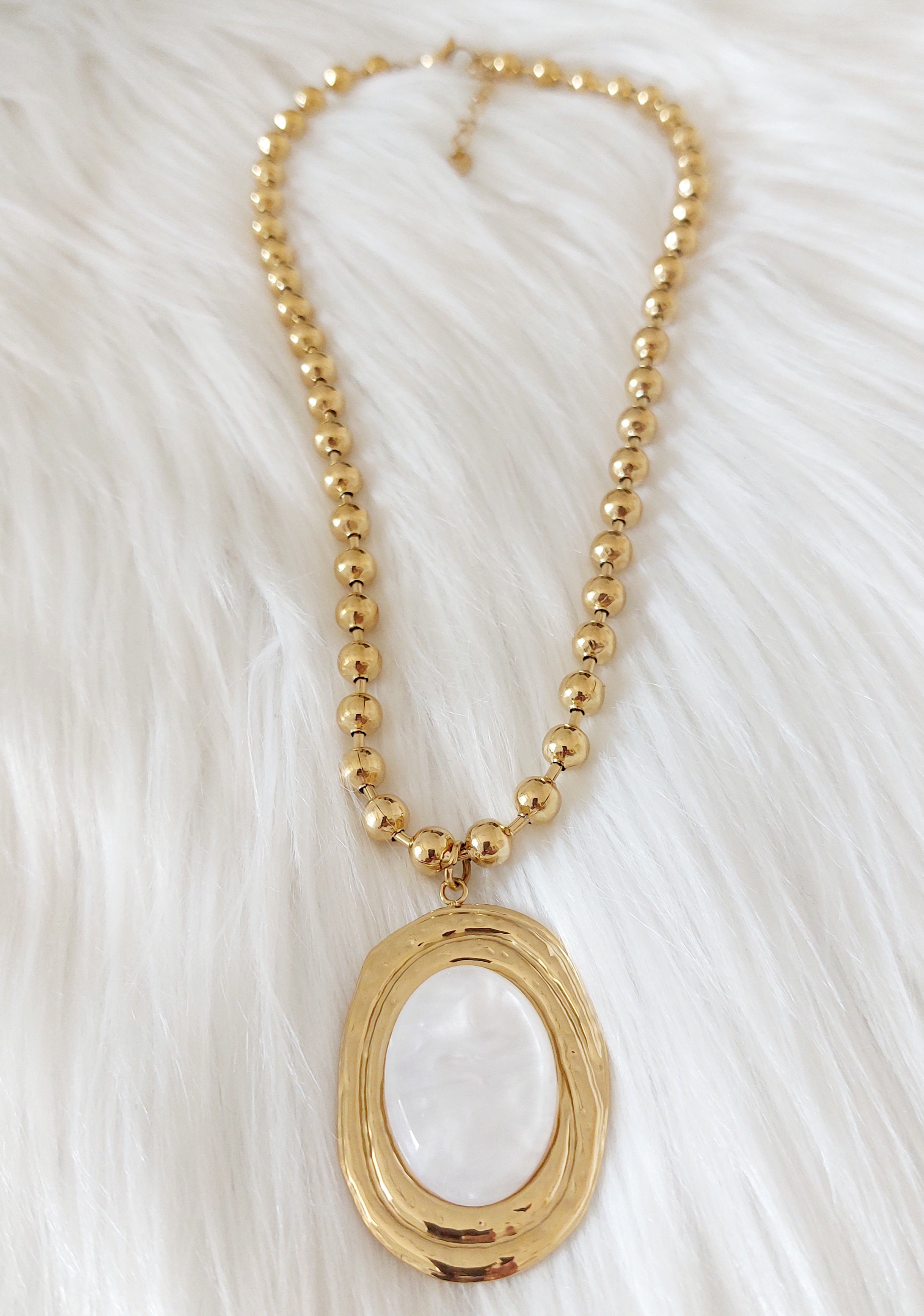 Collana Ovale Nacre Gold