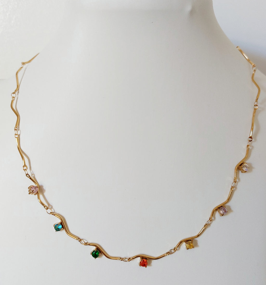 Collanina con Punti Luce Colorati Gold Ondulata