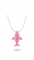 Collana con ciondolo squalo rosa smaltato